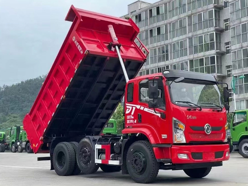 Camion-benne à benne basculante 15TON Dongfeng 42 44 62