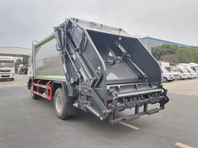 Camion à ordures compacteur Dongfeng 12 CBM