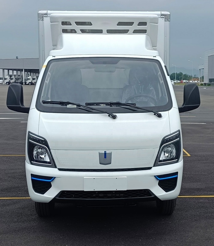 Camion frigorifique GEELY PHEV pour le transport